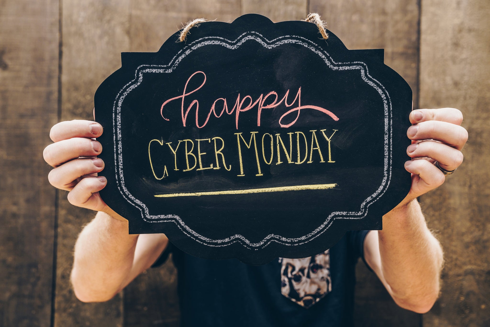 What's An Online Retailer Doing The Night Before Cyber Monday?